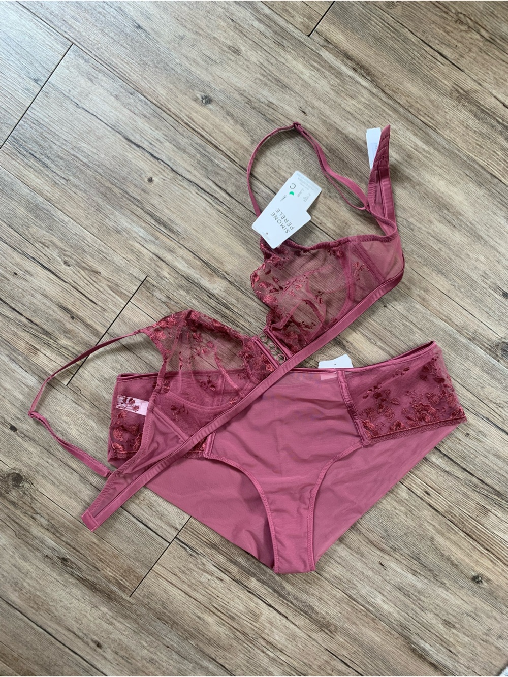 *BRAND NEW* Simone Perele (FRA) Lace Bra & Boyshort Set
